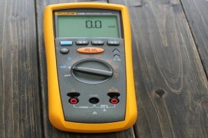  BC2010 智能雙顯絕緣電阻測(cè)試儀-揚(yáng)州達(dá)瑞